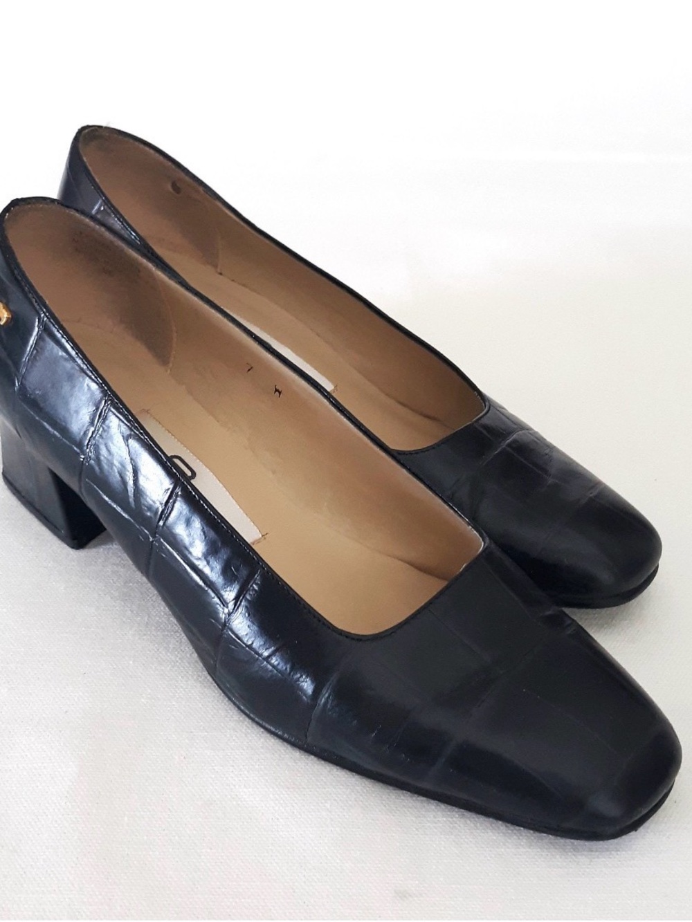 Vintage Etienne Aigner Black Croc-Embossed Block Heel Pumps Women 9 Wide